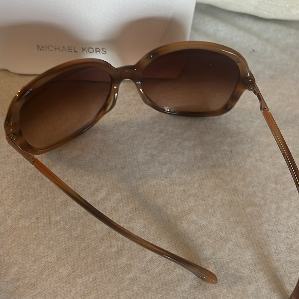 Michael Kors Sunglasses - Picture 4 of 9